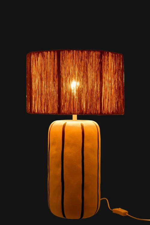 lampa stołowa w paski czarno-biała j-line