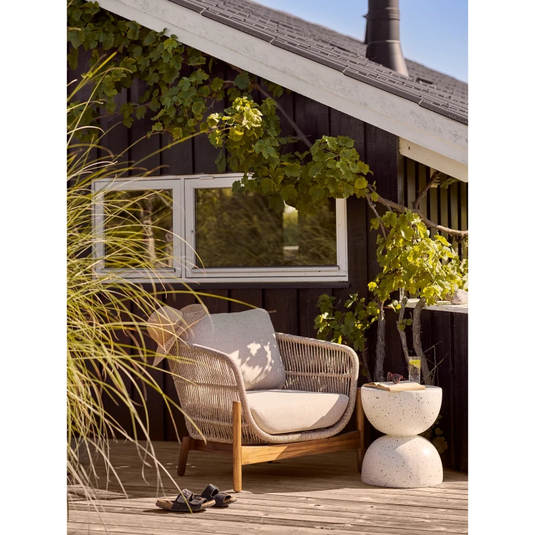 fotel ogrodowy terracina z drewna akacjowego i liny house nordic