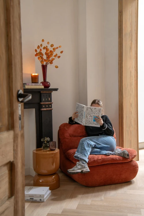 fotel wypoczynkowy lounge z pianki w kolorze rdzawego brązu2