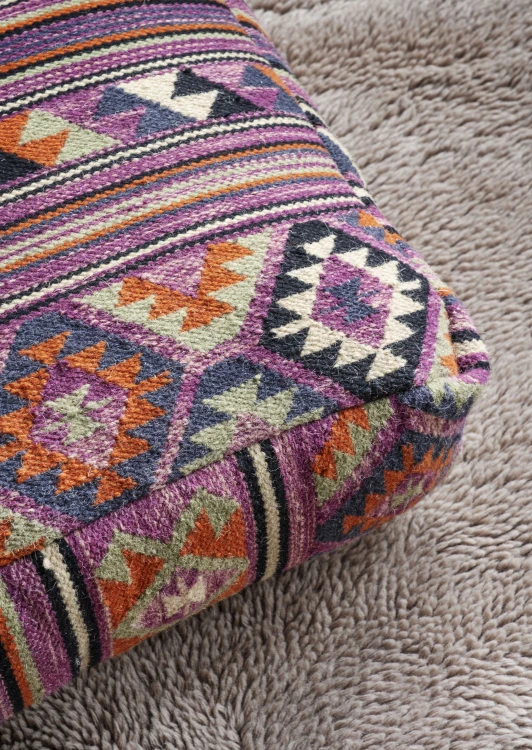 pufa kilim w geometryczne wzory madam stoltz2