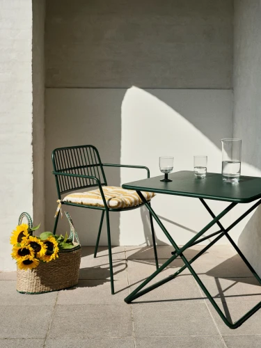 fotel ogrodowy eden forest green broste copenhagen3.webp